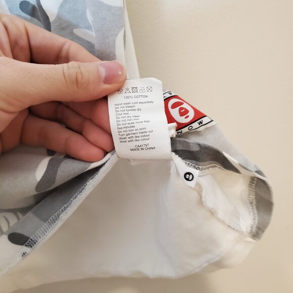 Y2k AAPE BAPE Camo Spell Out Shirt White Size M - Picture 7 of 7